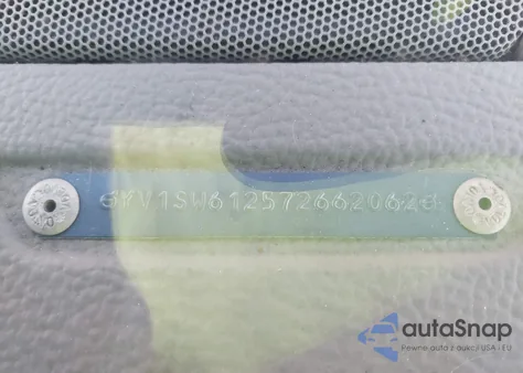 2007 Volvo V70 2.4 из США, поврежденный, VIN YV1SW612572662062